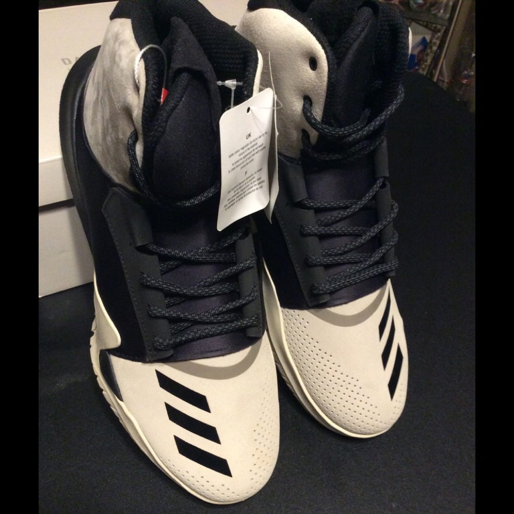 Adidas Sneakers SIZE 10.5